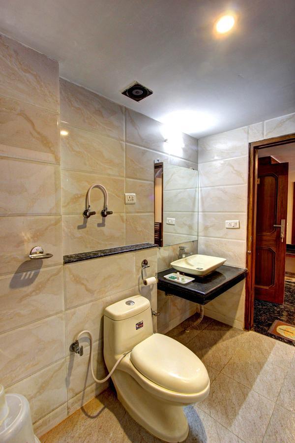 Hotel Maple Retreat Manāli Zewnętrze zdjęcie