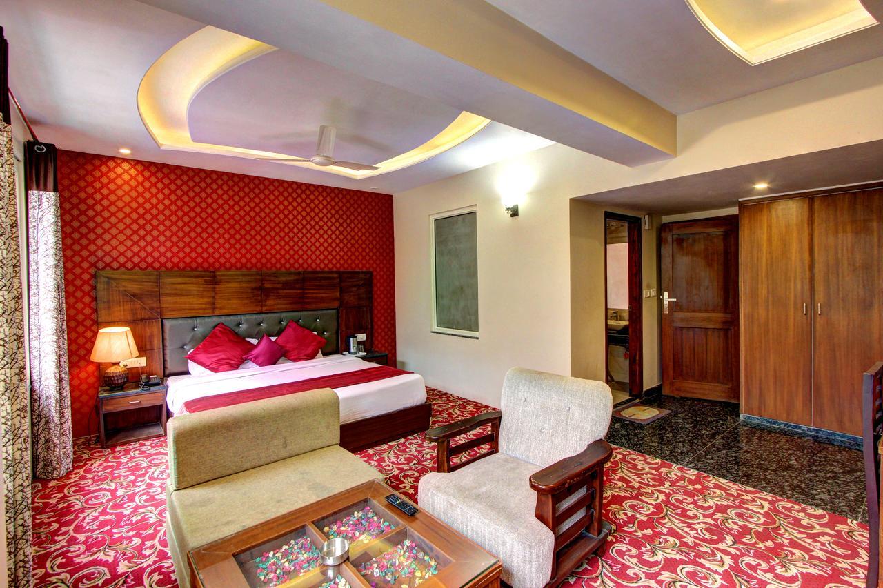 Hotel Maple Retreat Manāli Zewnętrze zdjęcie